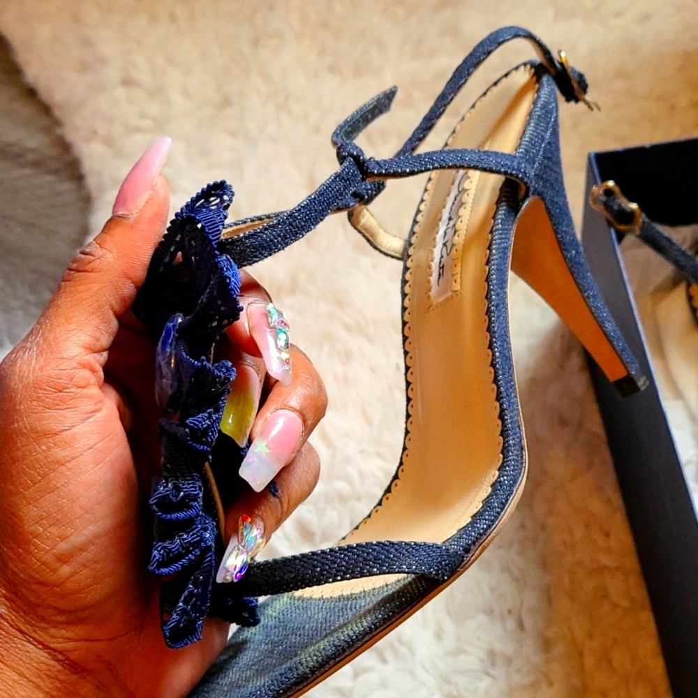 Rare Osar De La Renta Pumps